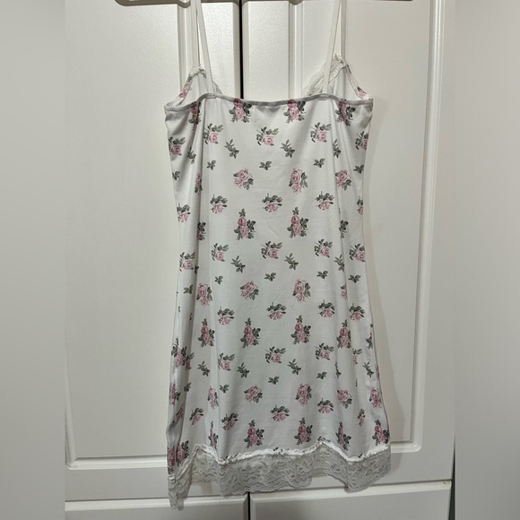 Ditsy Floral Dress - Picture 4 of 4